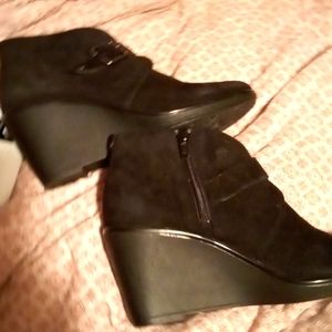 Clark black suede boots